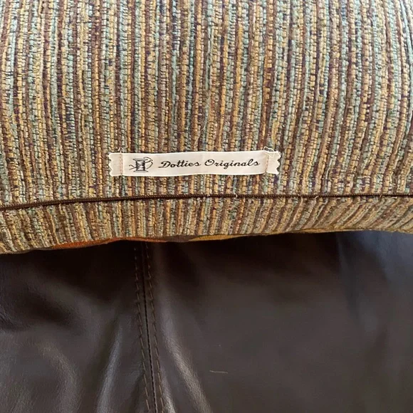 Dotties Originals Floral Accent Pillows - Picture 5 of 5